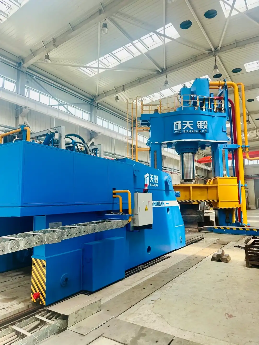 SMC and Composite Presses